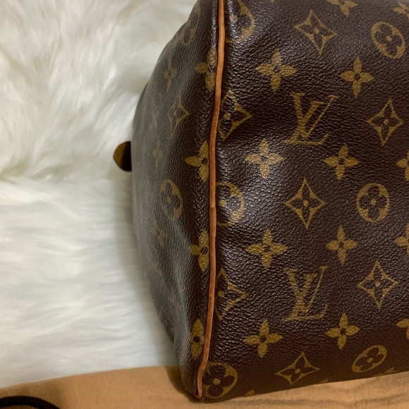 πS O L D π*** SPEEDY 40 *** - Picture 14 of 16